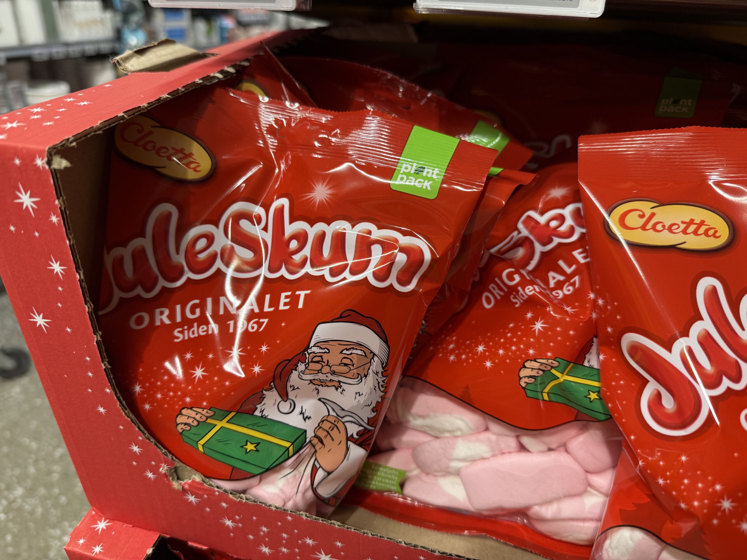 Julevarer tidlig i butikkene⛷️🍭❄️